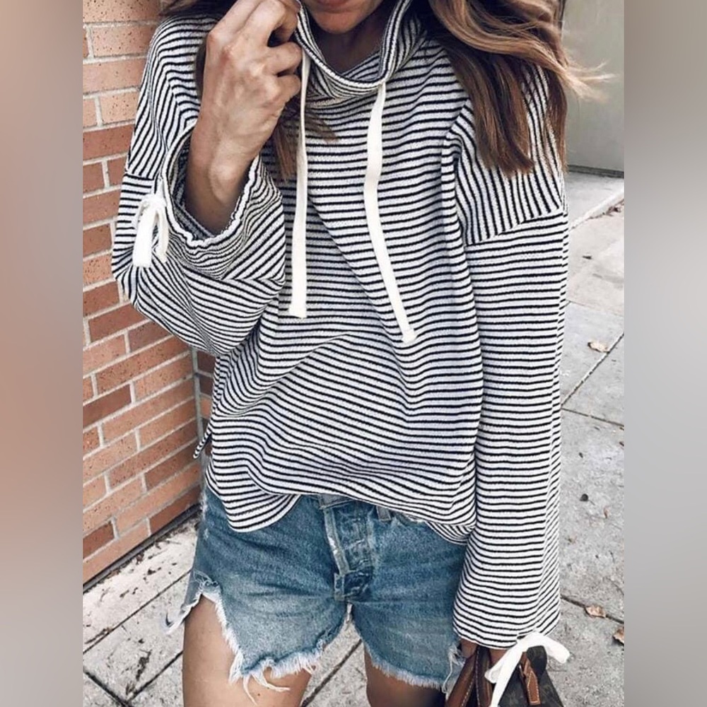 NWT! Callie Cowl Neck Sweatshirt